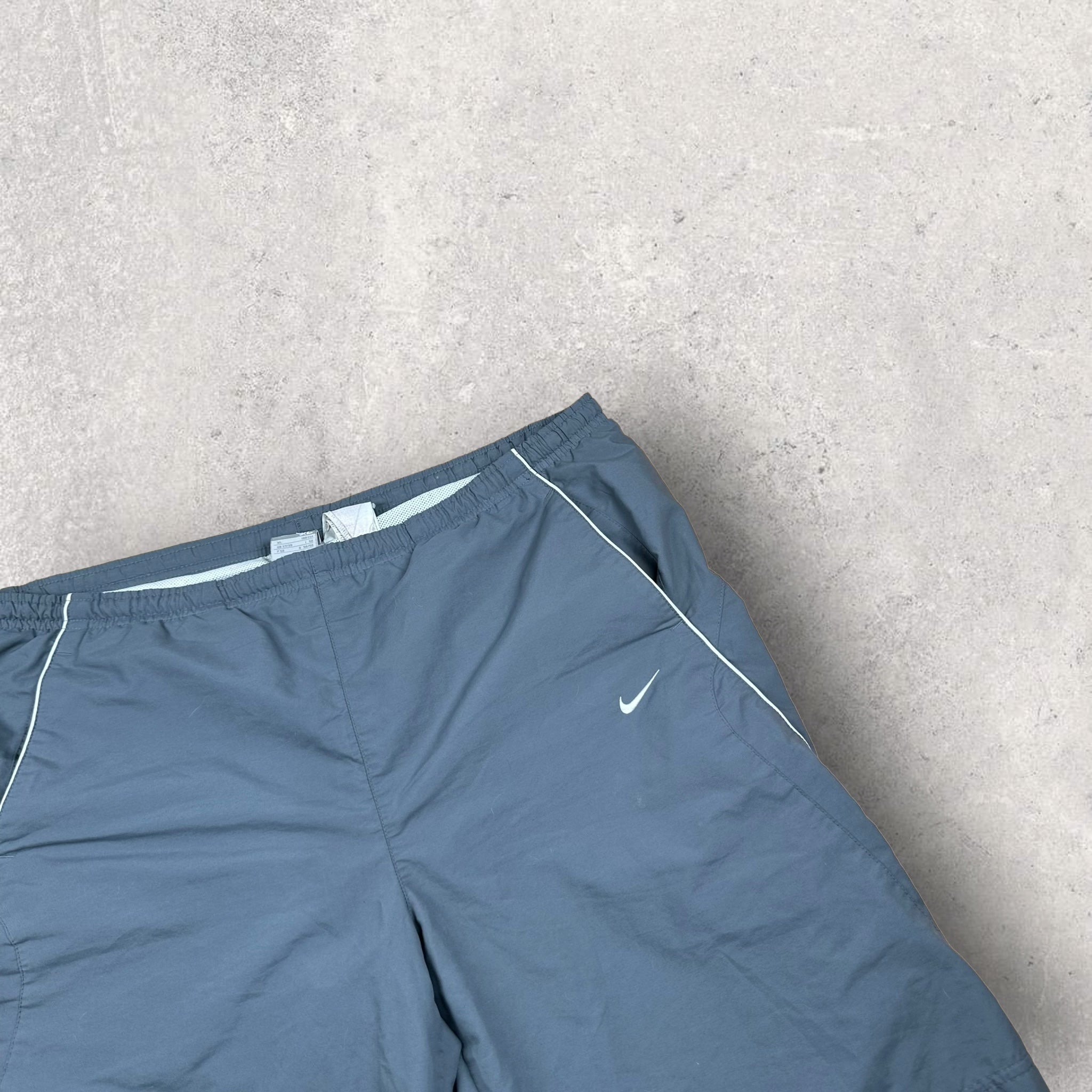 Vintage Nike Shorts (XL)