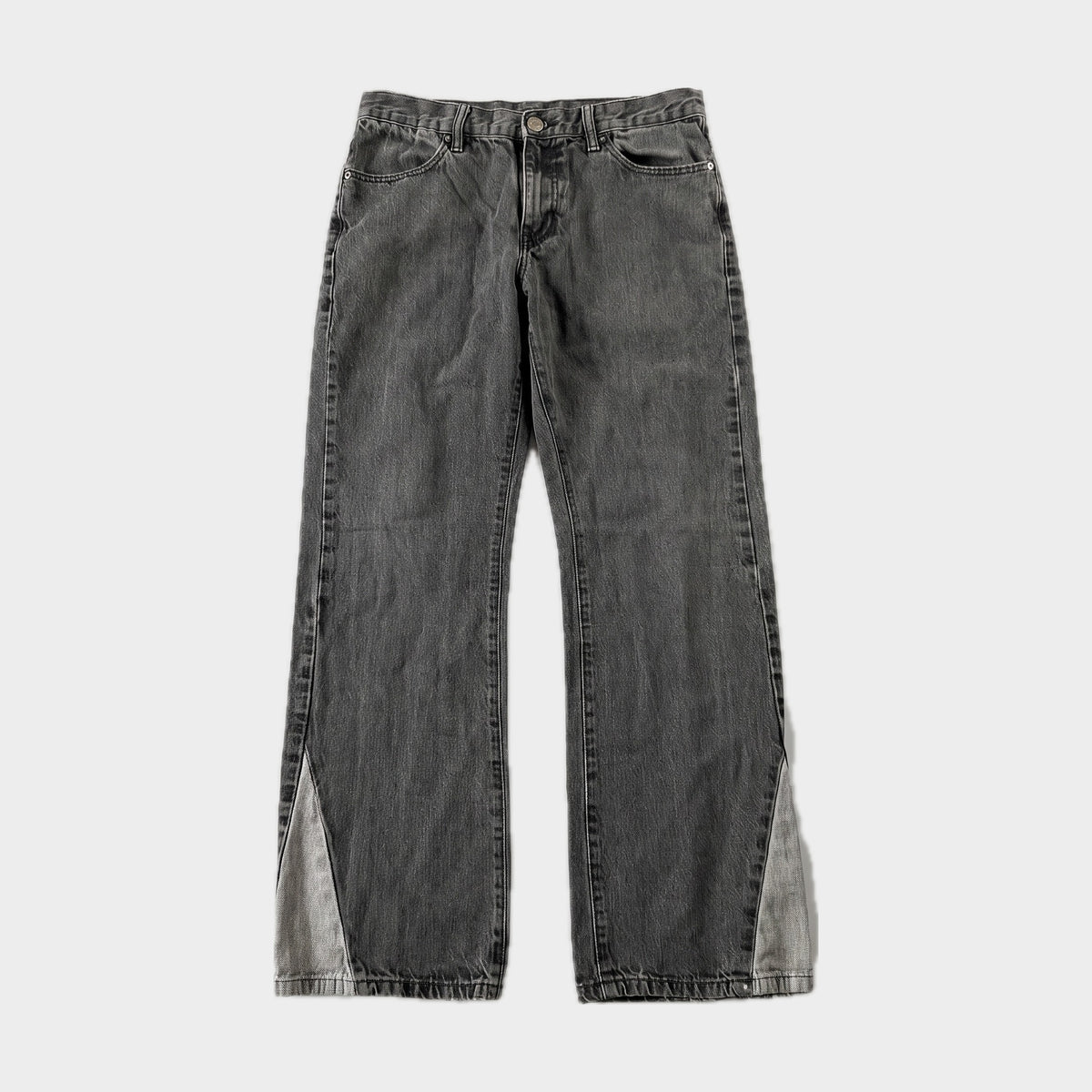 KI-Cover: Vintage Urban Classics Jeans (W34 L34) (glattes Liegefoto, aus unseren echten Fotos erstellt)